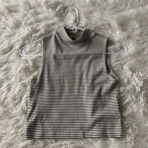 Black & white crop top